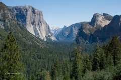 Yosemite Valley from Tunnelview overlook.